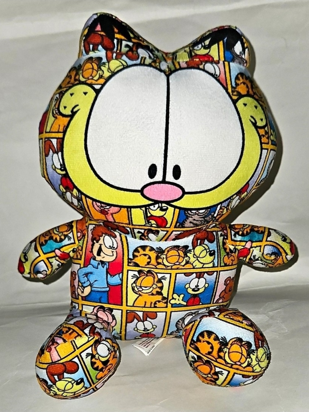 Garfield Soft Plush Stuffed Cat Multicolor Comic Print Small 6-14 in 2022 - Picture 1 of 1